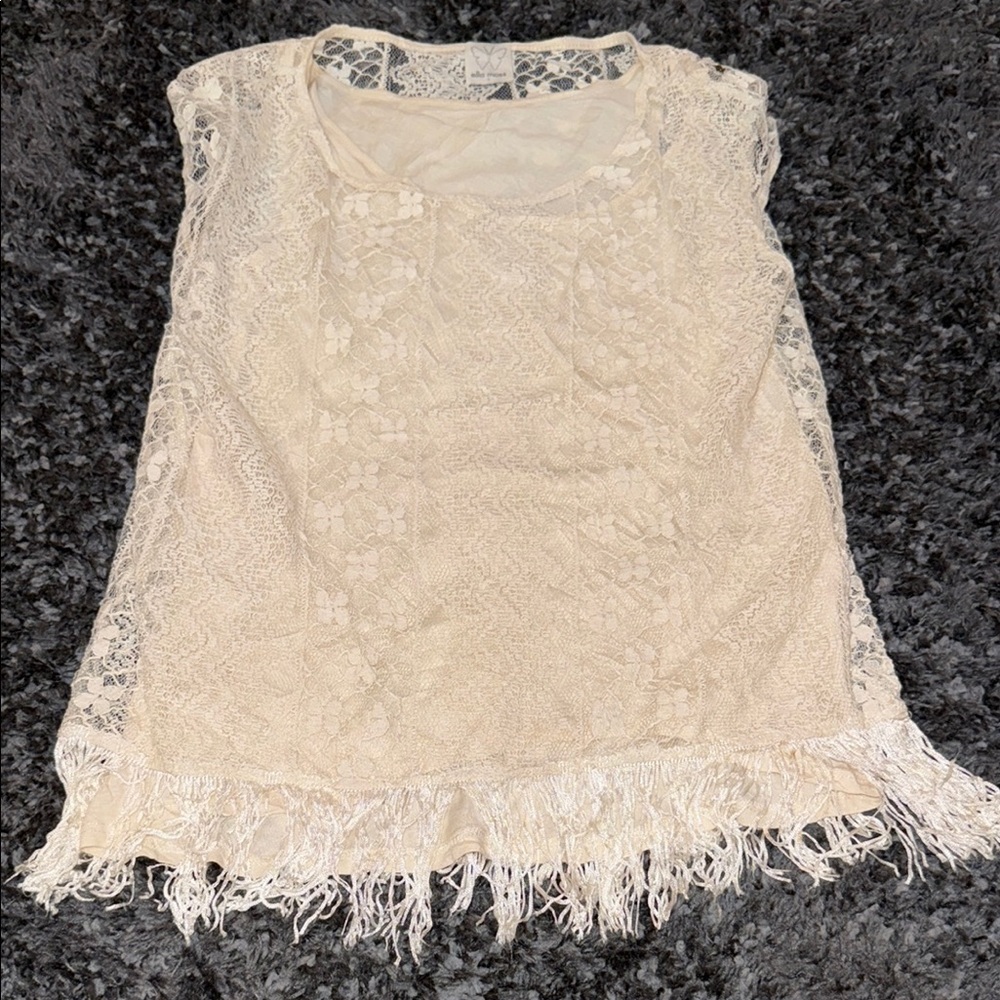Ella Moss Cream Lace Ruffled Blouse
